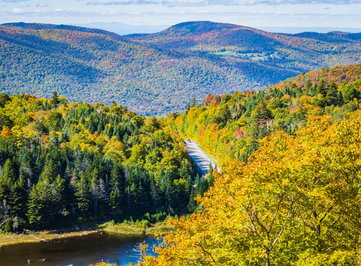 Exploring the Beauty of Scenic Drives Through the Green Mountains 7 APGap%201